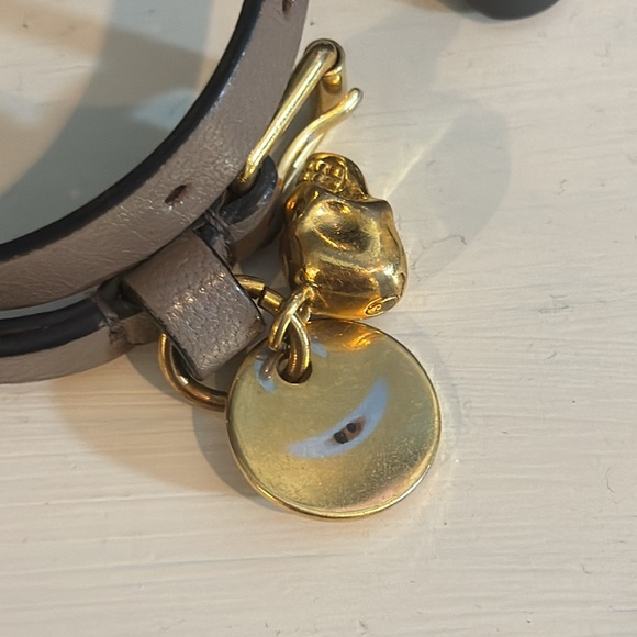 Alexander McQueen Taupe Leather Goldtone Skull Wrap Bracelet - Picture 6 of 6